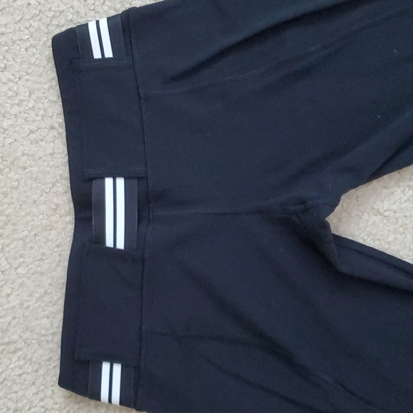 Lululemon capris - Picture 6 of 6